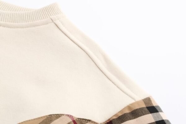 Stylish and Comfortable: Boys' Graham Cuatro Brown Sweatshirt