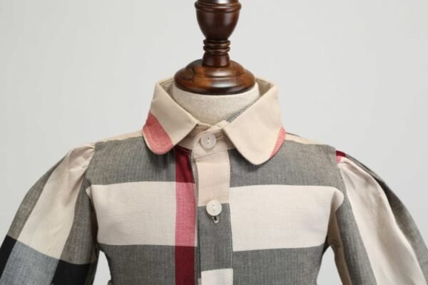 Elegant Doll Collar Plaid Puff Sleeve Dress: A Timeless Addition to Your Wardrobe